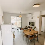 Wake Up By The Sea Beachfront Flats -