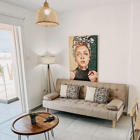 Wake Up By The Sea Flats * بروتاراس