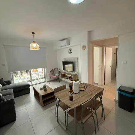 Wake Up By The Sea Flats Apartment *