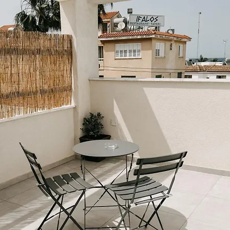 Апартаменты Wake Up By The Sea Beachfront Flats - Протарас