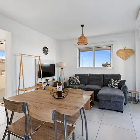 Wake Up By The Sea Beachfront Flats - * بروتاراس