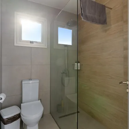 Wake Up By The Sea Beachfront Flats -