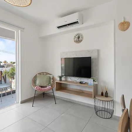 Wake Up By The Sea Beachfront Flats - * Protaras