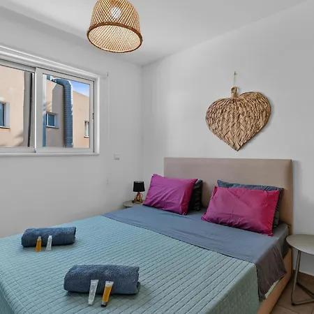 Wake Up By The Sea Beachfront Flats - Appartement *