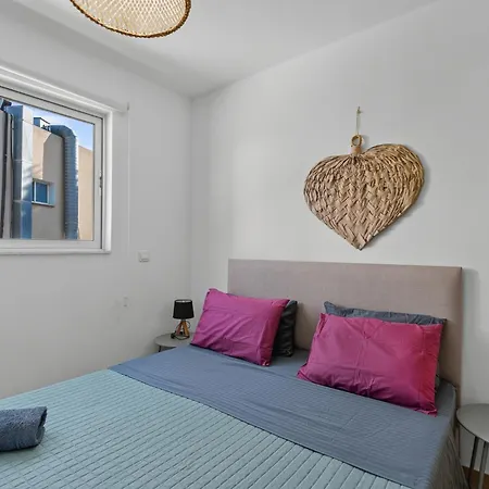 Wake Up By The Sea Beachfront Flats - * بروتاراس