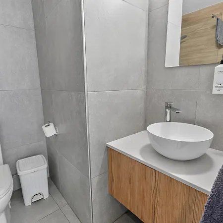 Wake Up By The Sea Beachfront Flats -