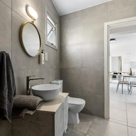 Wake Up By The Sea Beachfront Flats - * بروتاراس
