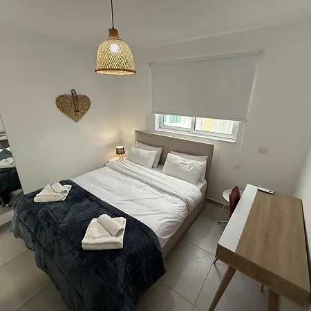 Wake Up By The Sea Beachfront Flats - Lejlighed *